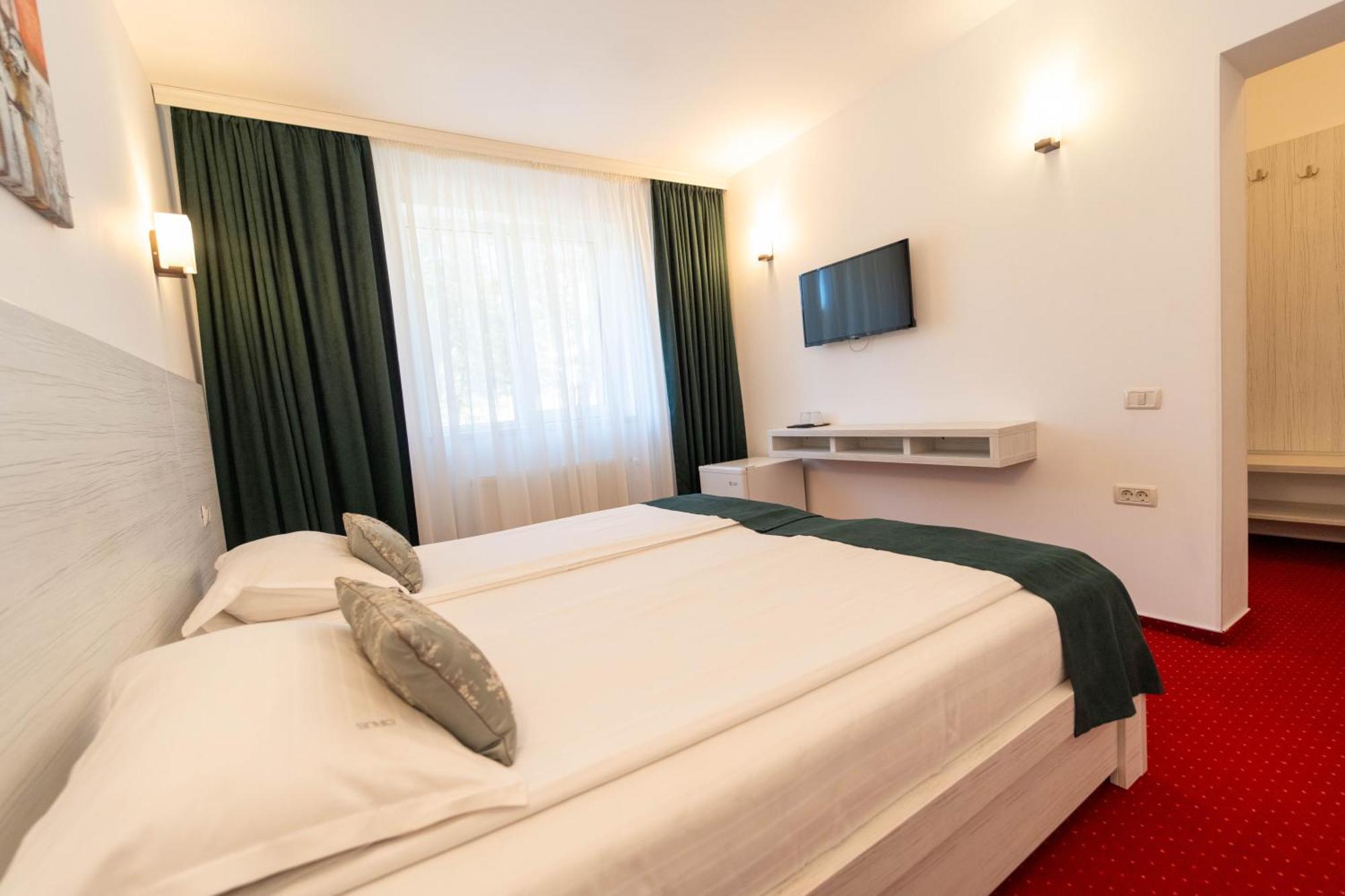 Hotel Cirus Predeal Ngoại thất bức ảnh