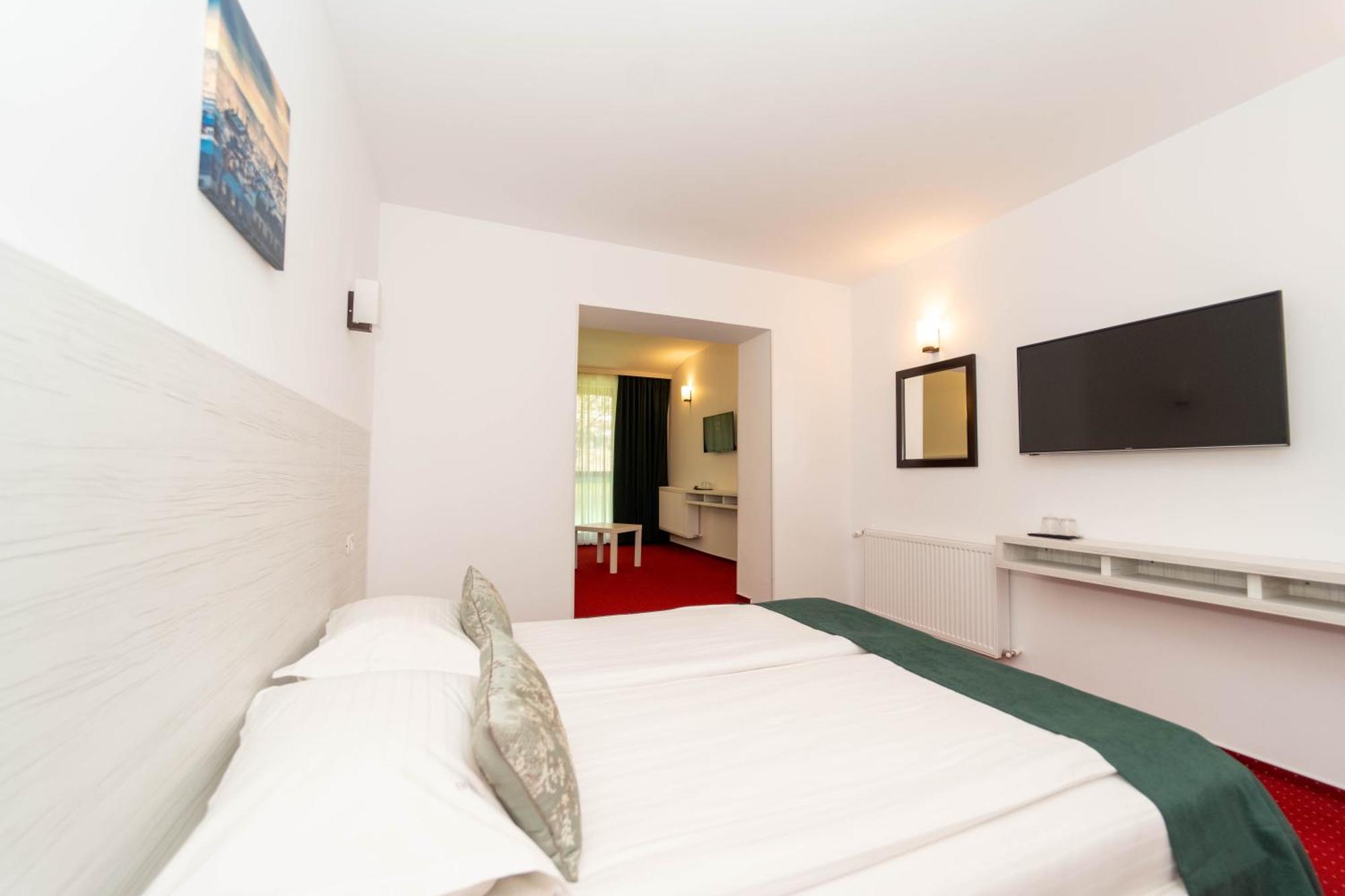 Hotel Cirus Predeal Ngoại thất bức ảnh