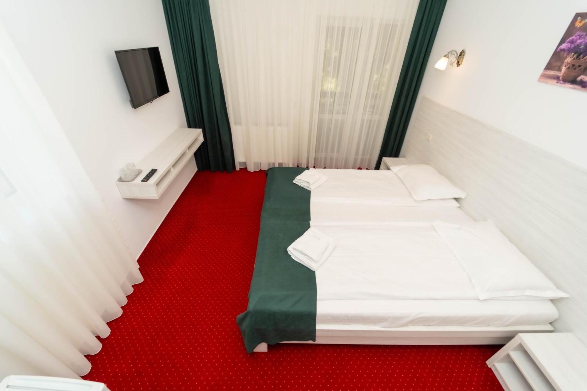 Hotel Cirus Predeal Ngoại thất bức ảnh